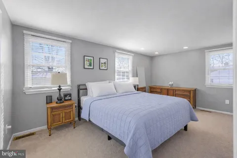 $475,000 | 402 Lee Terrace, Wilmington, DE 19803