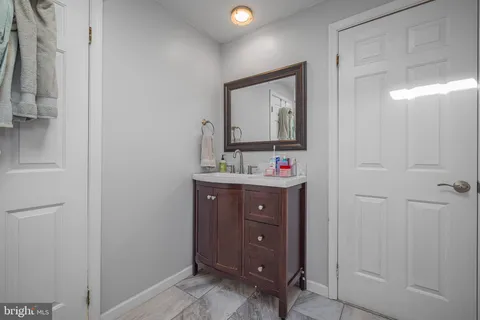 $475,000 | 402 Lee Terrace, Wilmington, DE 19803