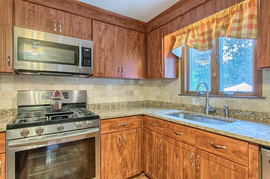 59 Groton Road Tyngsborough, MA 01879 - Photo 20 of 30 Gallery Image 20