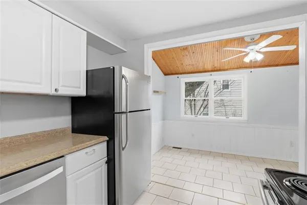 $319,900 | 2012 Pleasant Street, Bethel Park, PA 15102