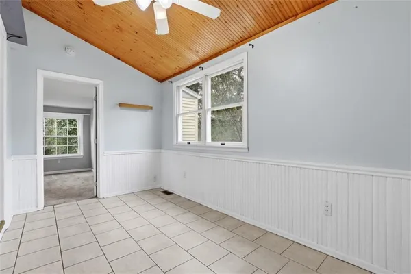 $319,900 | 2012 Pleasant Street, Bethel Park, PA 15102