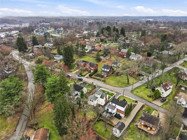 $319,900 | 2012 Pleasant Street, Bethel Park, PA 15102