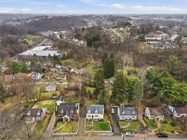 $319,900 | 2012 Pleasant Street, Bethel Park, PA 15102