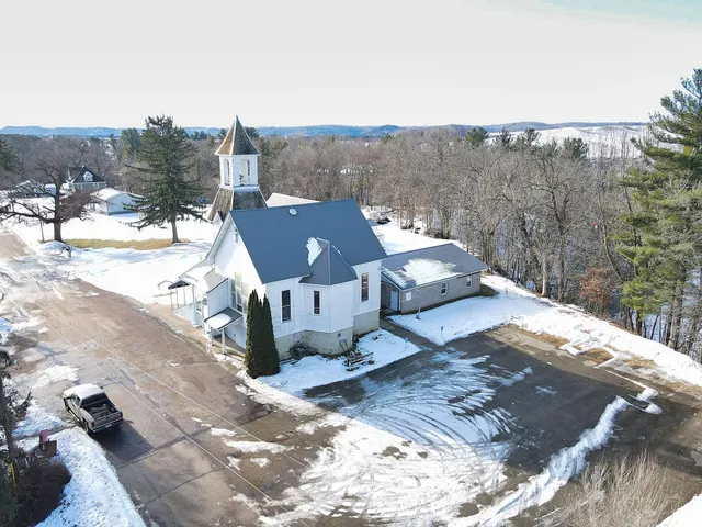 $147,500 | N6313 North Prescott Street, Arkansaw, WI 54721