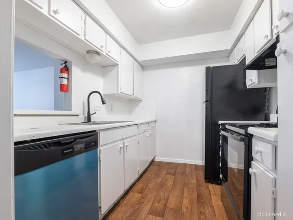 $1,500 | 4645 Wild Indigo Street, Unit 382, Houston, TX 77027