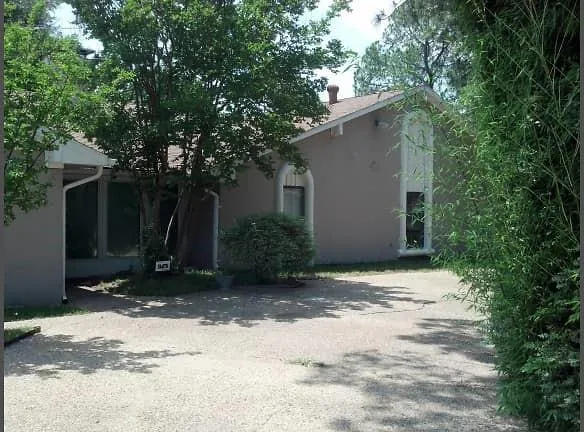 $699,000 | 7604 Village Trail Drive, Dallas, TX 75254