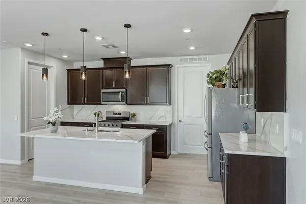 $2,750 | 38 Crimson Cactus Avenue, Henderson, NV 89011