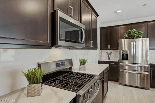 $2,750 | 38 Crimson Cactus Avenue, Henderson, NV 89011