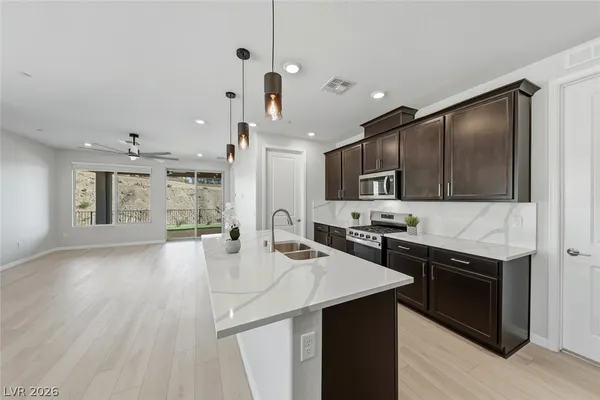 $2,750 | 38 Crimson Cactus Avenue, Henderson, NV 89011