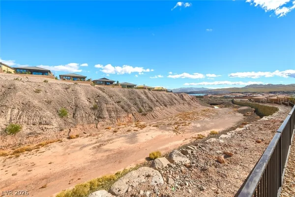 $2,750 | 38 Crimson Cactus Avenue, Henderson, NV 89011