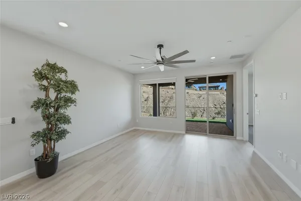 $2,750 | 38 Crimson Cactus Avenue, Henderson, NV 89011