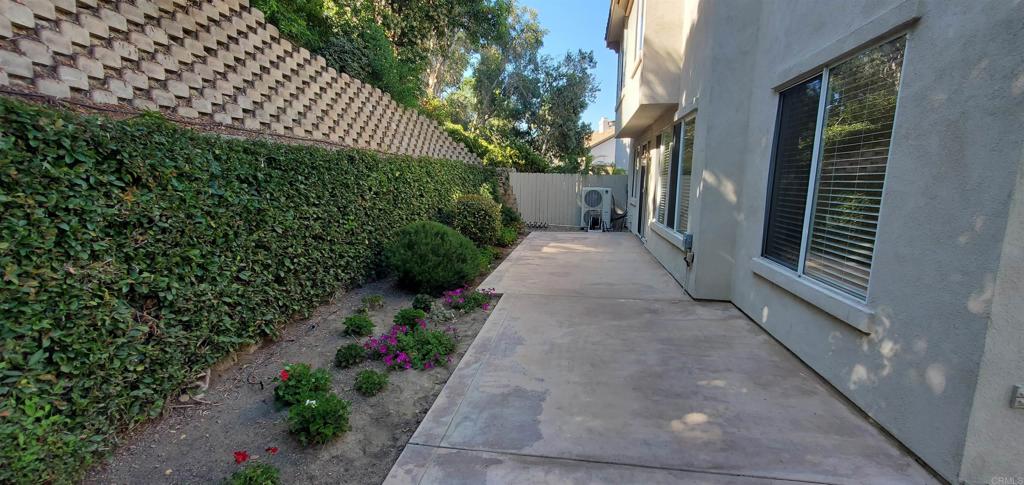 1180 Monterey Place Encinitas, CA 92024 - Photo 5 of 29