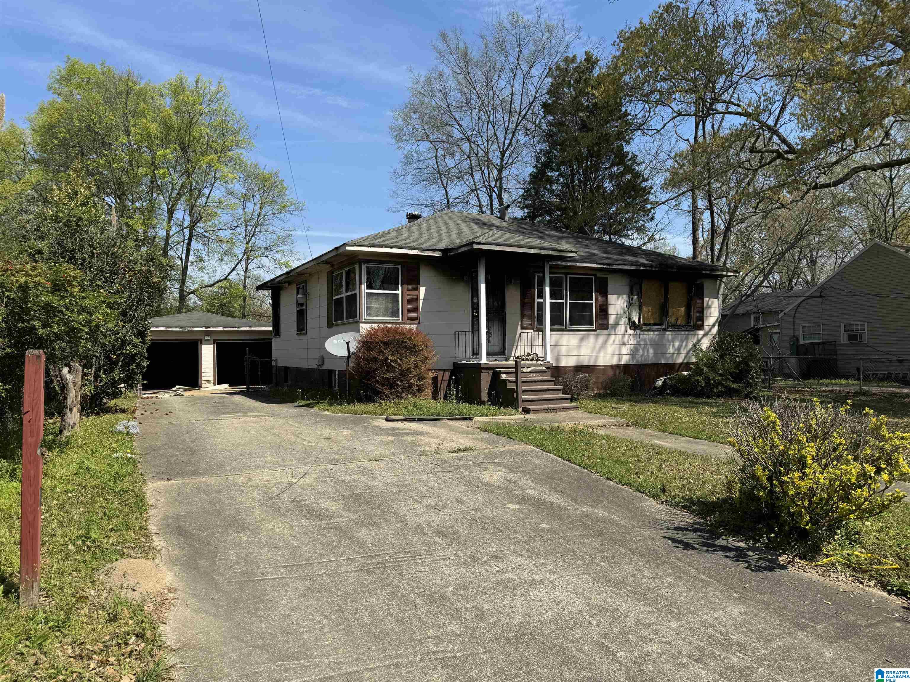 424 12th Avenue Birmingham, AL 35228 - Photo 1 of 5