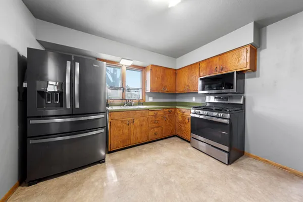 $225,000 | 325 Le Sueur Avenue, Eagle Lake, MN 56024