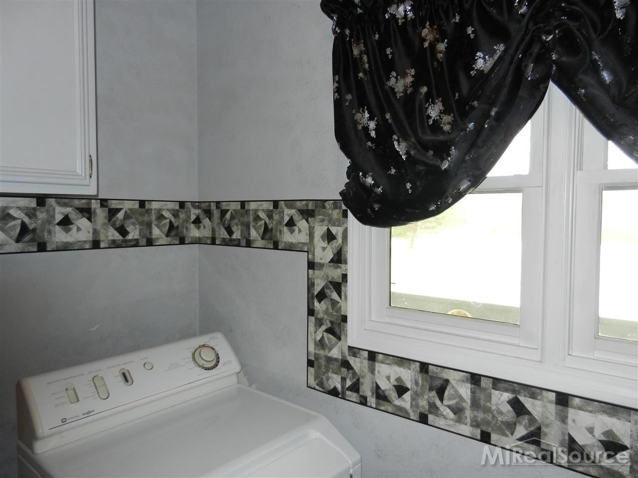 18350 Pratt Road Armada, MI 48005 - Photo 26 of 30 31182640-25.JPG