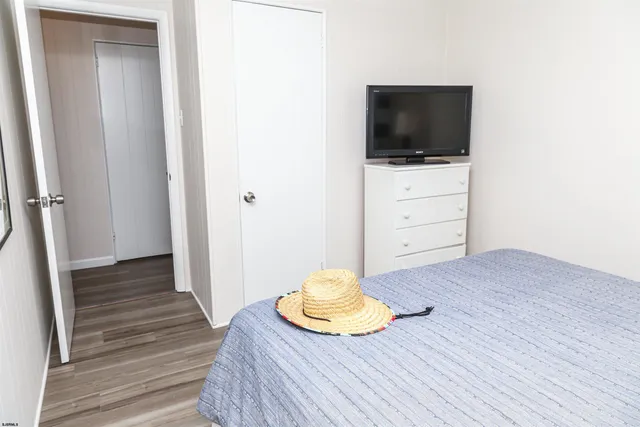 $4,500 | 307 28th Street South, Brigantine, NJ 08203