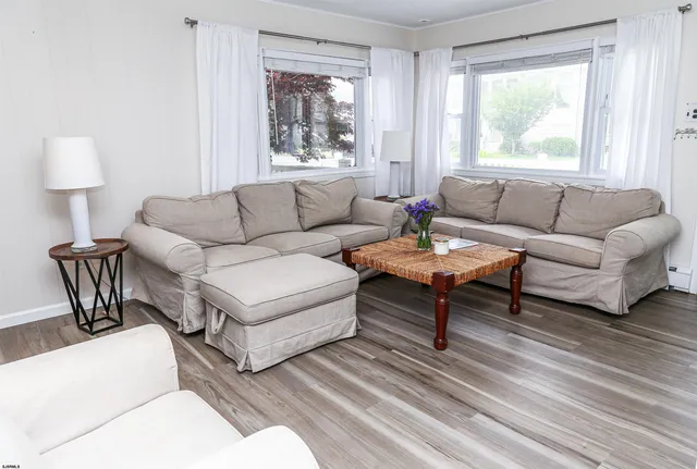 $4,500 | 307 28th Street South, Brigantine, NJ 08203