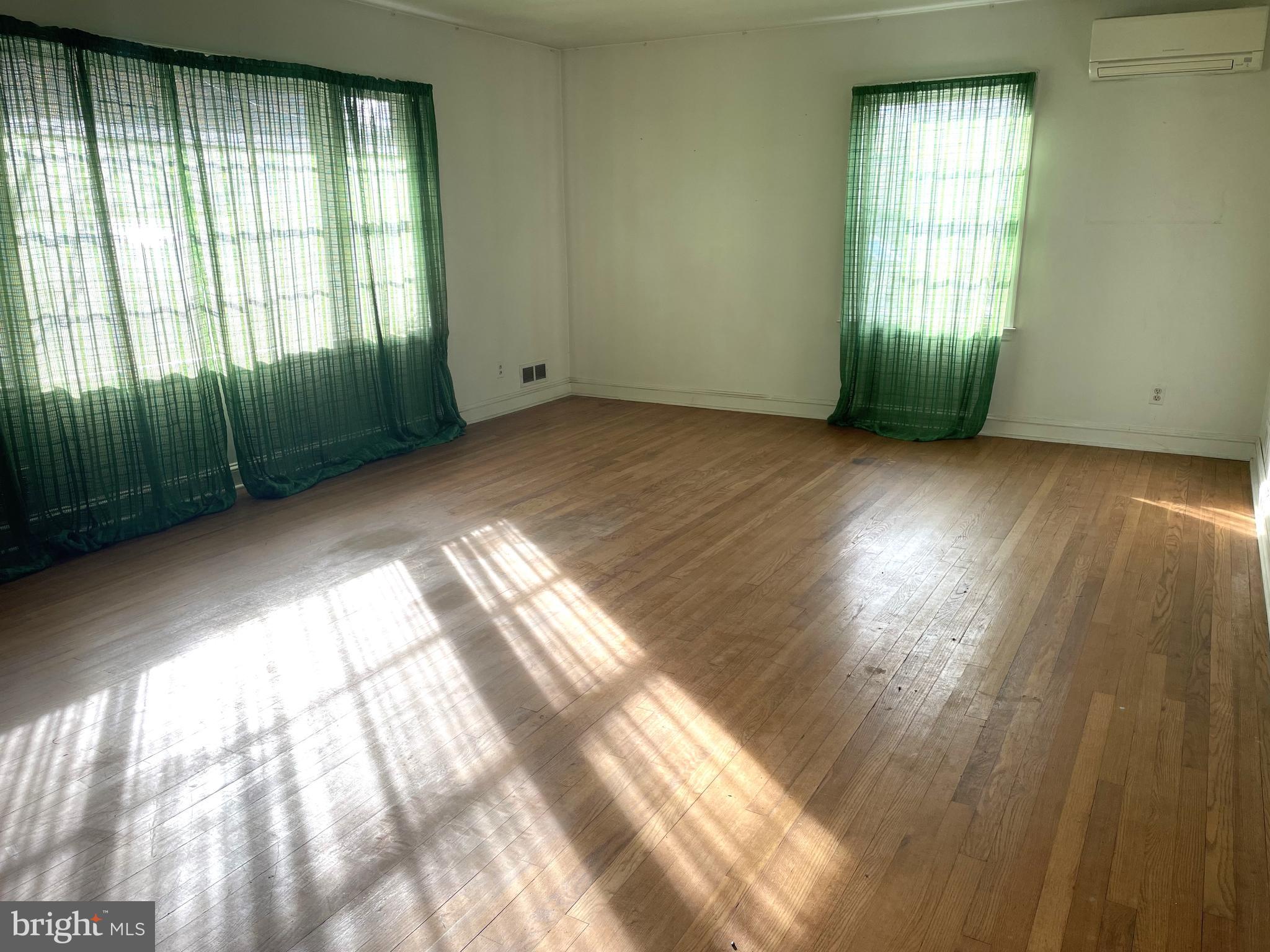 16 Brice Road Annapolis, MD 21409 - Photo 4 of 26 a view of an empty room and window