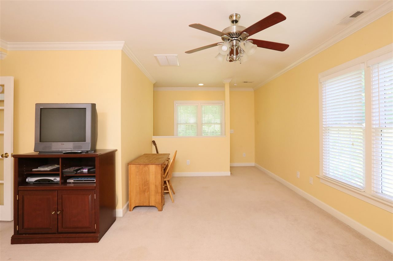 6729 Hammersmith Drive Raleigh, NC 27613 - Photo 16 of 21 Photo 16