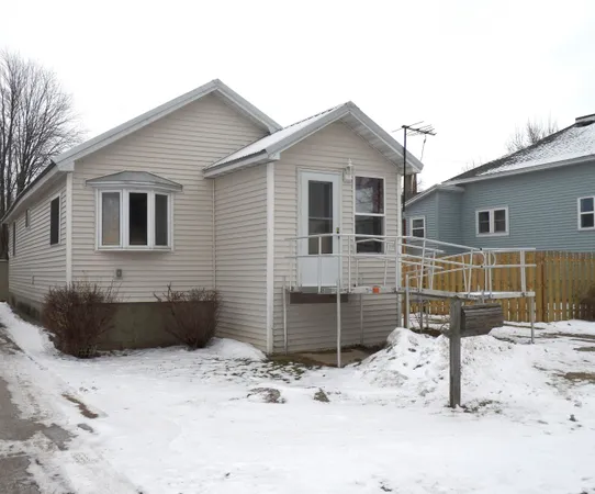$153,000 | 506 Park Avenue, Oconto, WI 54153