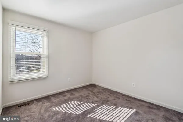 $340,000 | 14417 Saguaro Place, Centreville, VA 20121