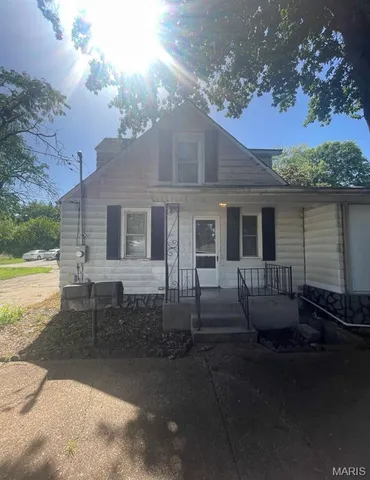 $275,000 | 7925 South Rock Hill Road, St. Louis, MO 63123