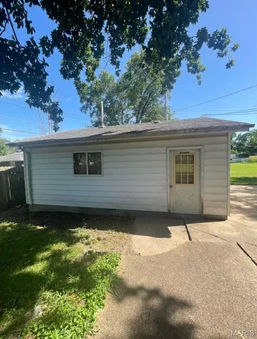 $275,000 | 7925 South Rock Hill Road, St. Louis, MO 63123