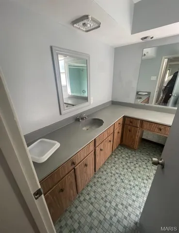 $275,000 | 7925 South Rock Hill Road, St. Louis, MO 63123