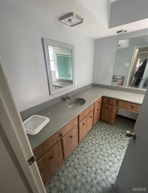 7925 South Rock Hill Road St. Louis, MO 63123 - Photo 7 of 16