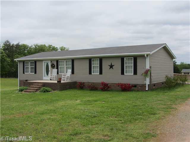 400 Barnes Road Eden, NC 27288 - Photo 3 of 10 Exterior Front.
