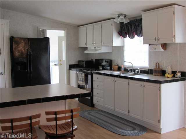 400 Barnes Road Eden, NC 27288 - Photo 4 of 10 Kitchen.