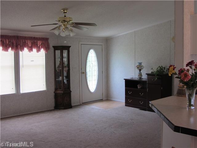 400 Barnes Road Eden, NC 27288 - Photo 7 of 10 Living Room.