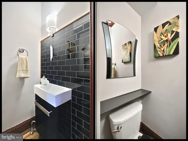 $625,000 | 104 Lincoln Way West, New Oxford, PA 17350