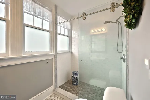 $625,000 | 104 Lincoln Way West, New Oxford, PA 17350