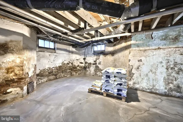 $625,000 | 104 Lincoln Way West, New Oxford, PA 17350