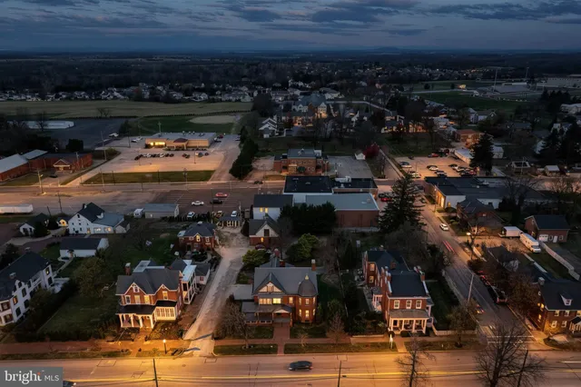 $625,000 | 104 Lincoln Way West, New Oxford, PA 17350