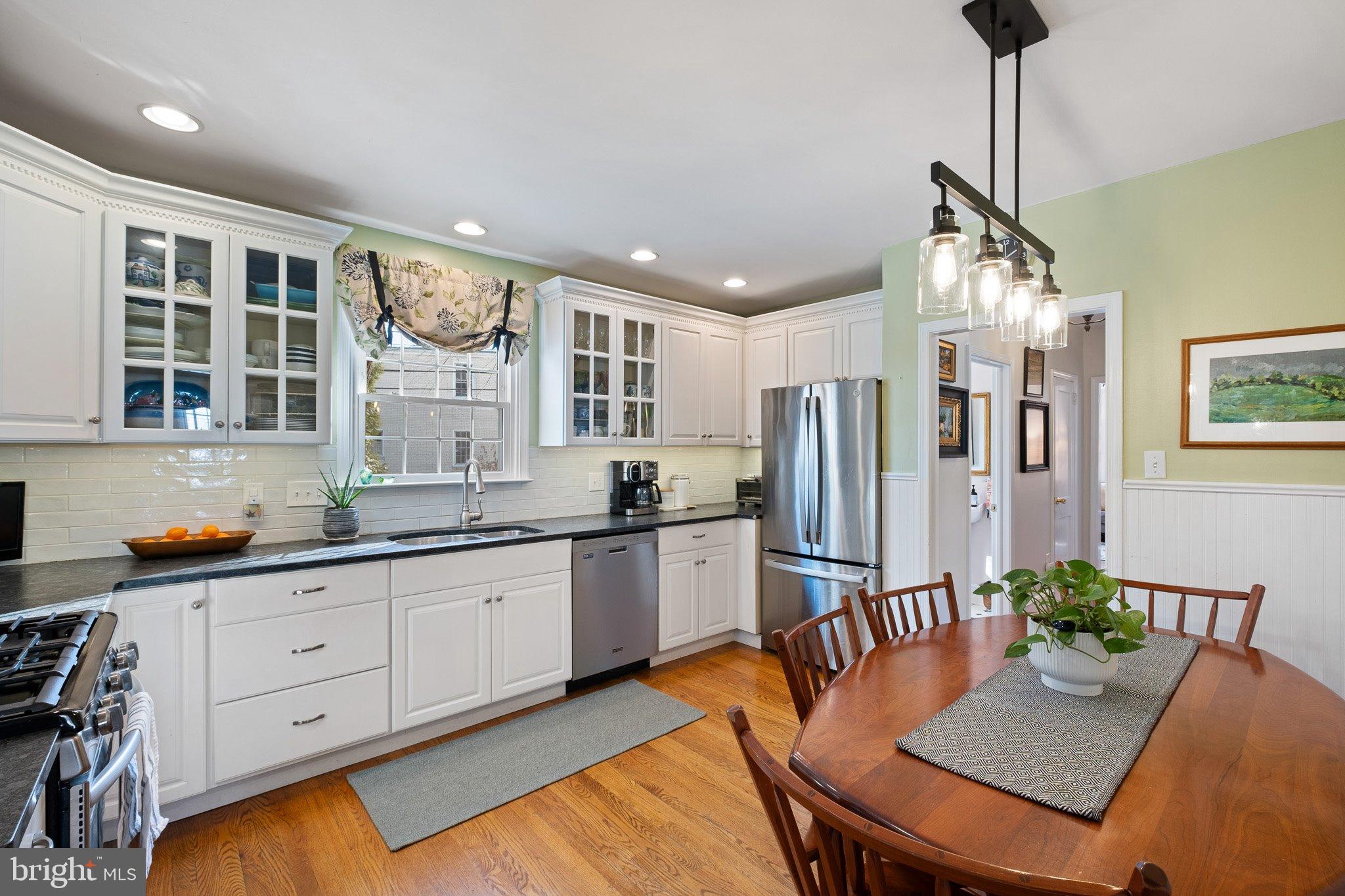 200 Oakwood Road Wilmington, DE 19803 - Photo 3 of 33 Eat-In Kitchen
