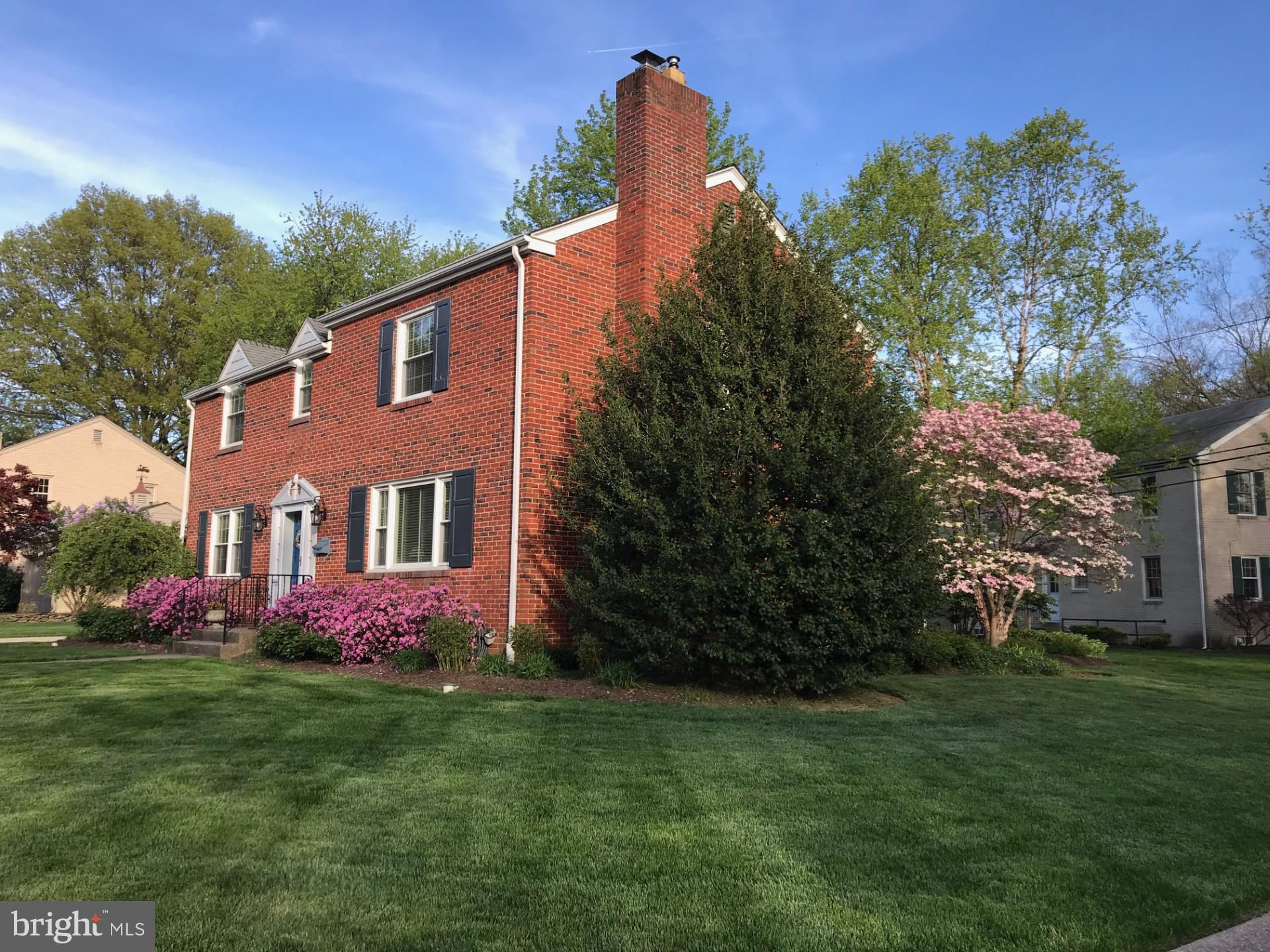 200 Oakwood Road Wilmington, DE 19803 - Photo 31 of 33 Without Snow! (Holly has been removed)