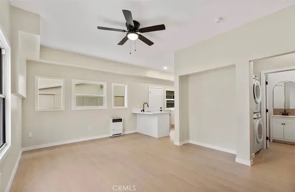 $1,800 | 1221 East 1st Street, Unit 12, Long Beach, CA 90802