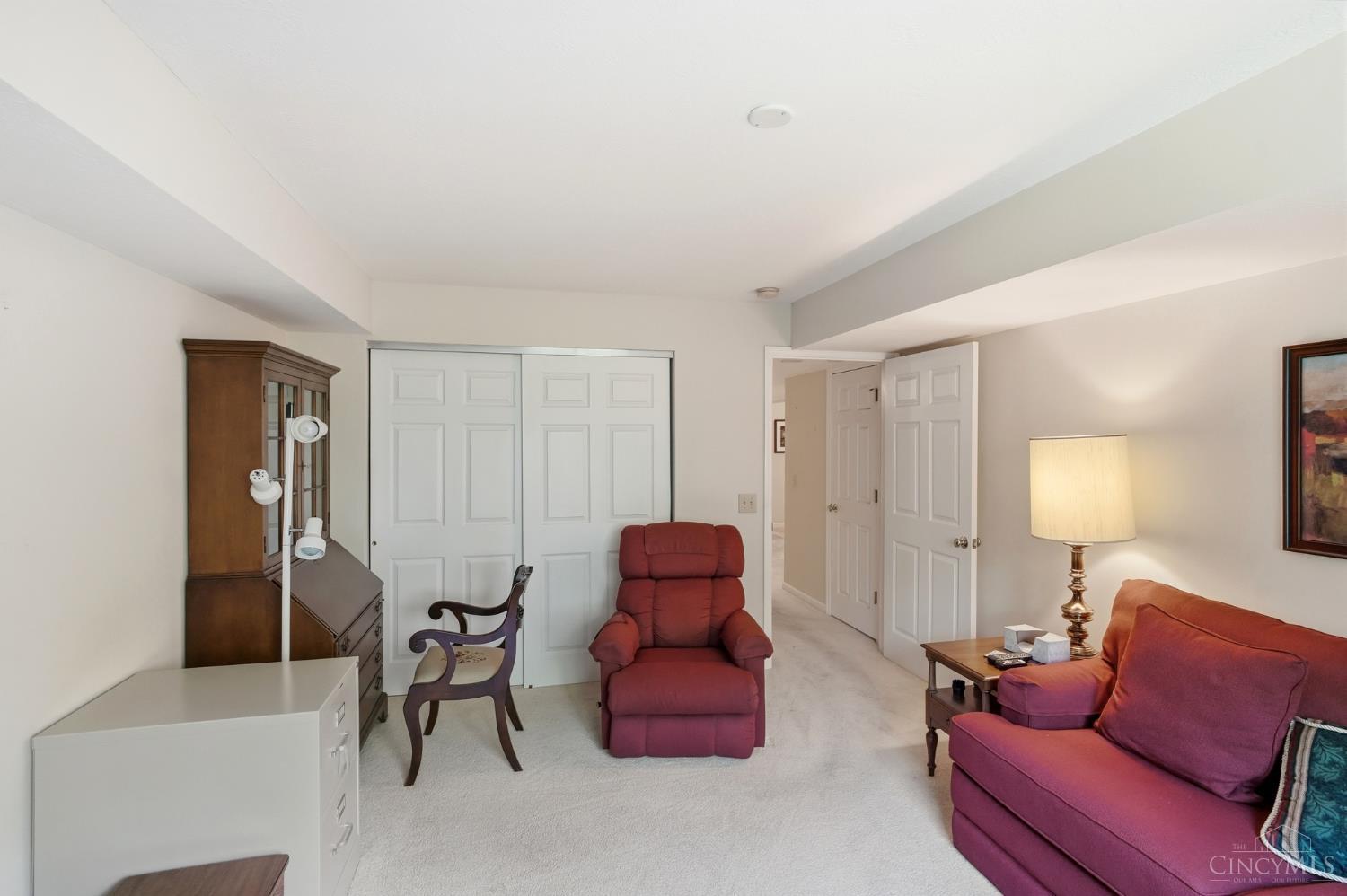 843 Neeb Road, Unit 1 Cincinnati, OH 45233 - Photo 23 of 35