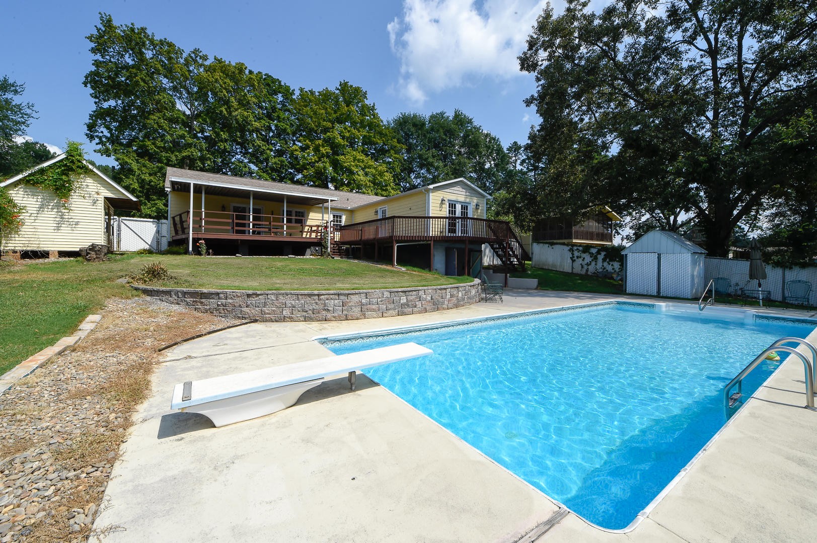 2139 Mentor Road Louisville, TN 37777 - Photo 11 of 40 Gallery Image 11