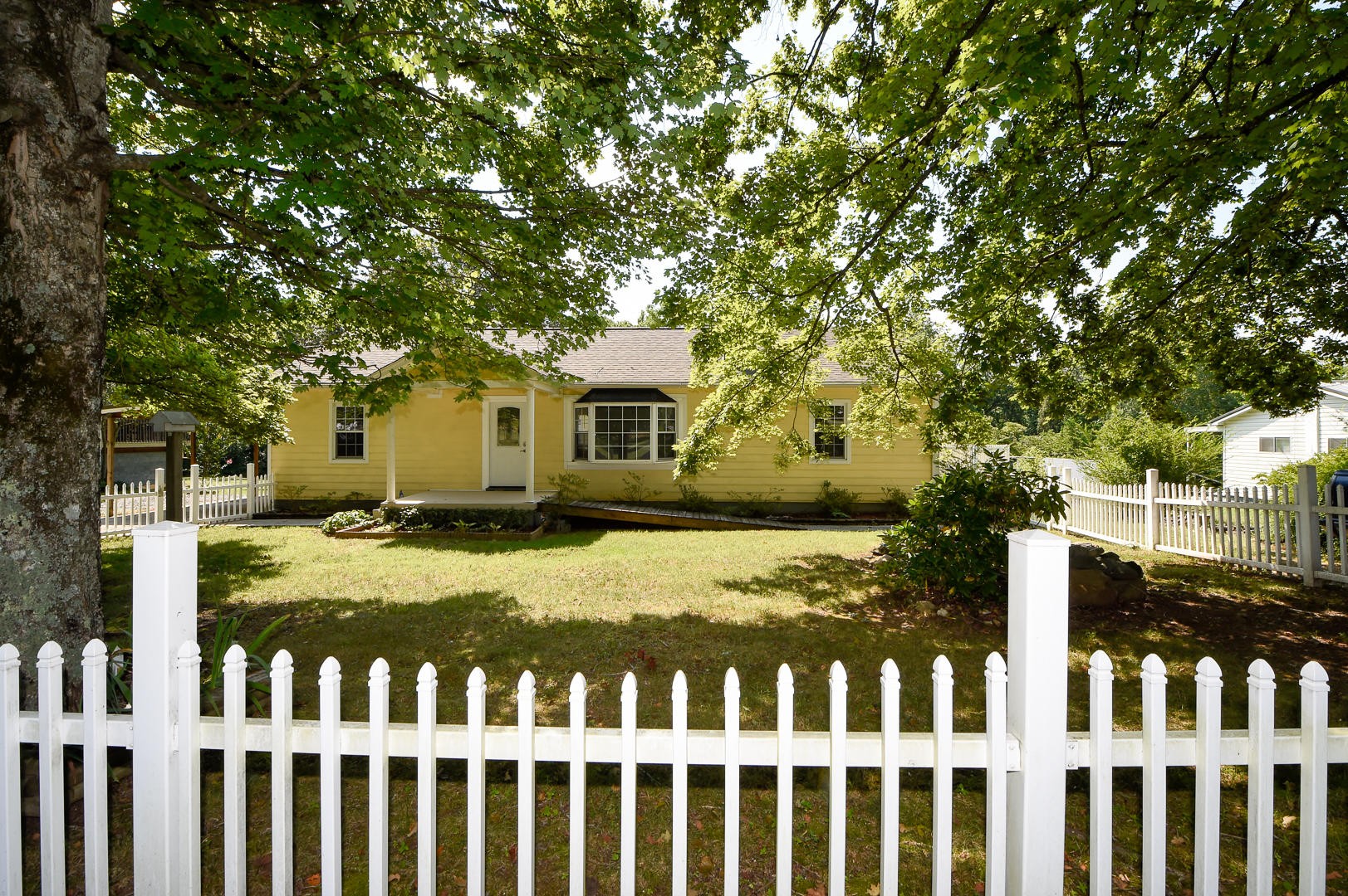 2139 Mentor Road Louisville, TN 37777 - Photo 3 of 40 Gallery Image 3