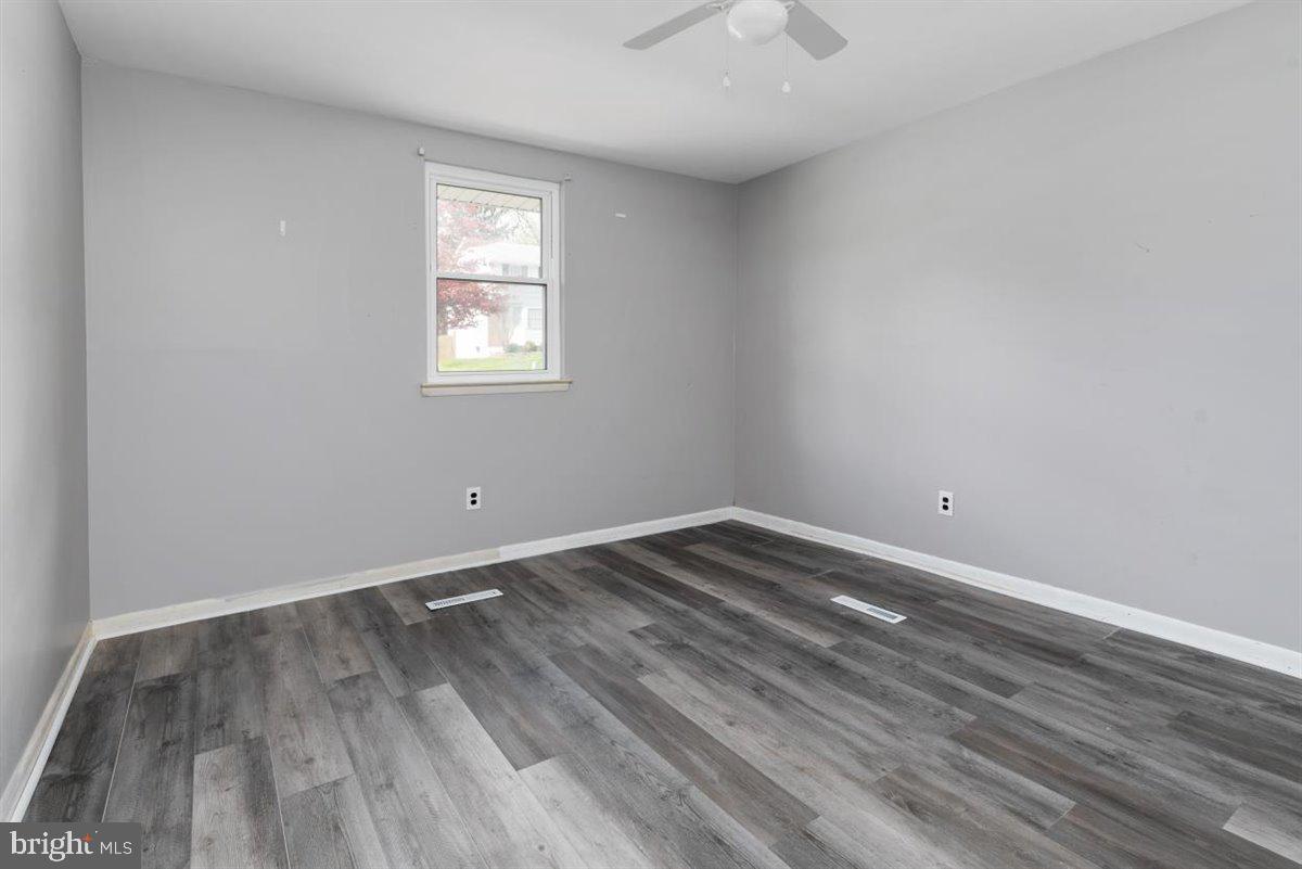 3605 Templar Road Randallstown, MD 21133 - Photo 21 of 39 Main level bonus room/bedroom/office