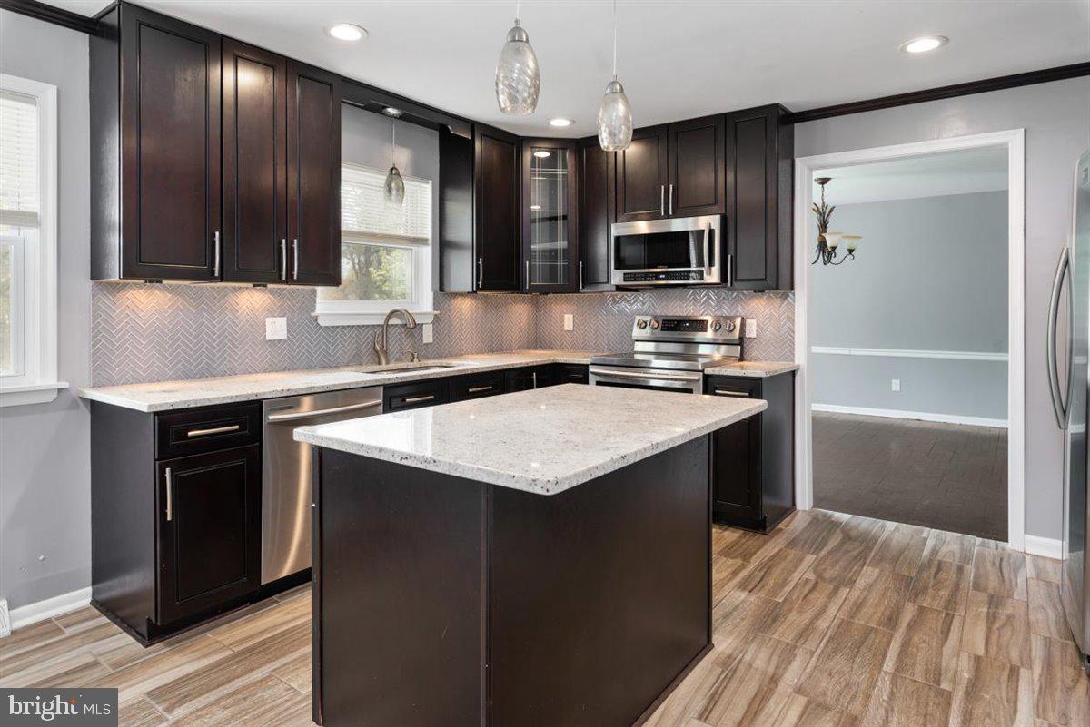 3605 Templar Road Randallstown, MD 21133 - Photo 10 of 39 Updated kitchen with ceramic tile floors