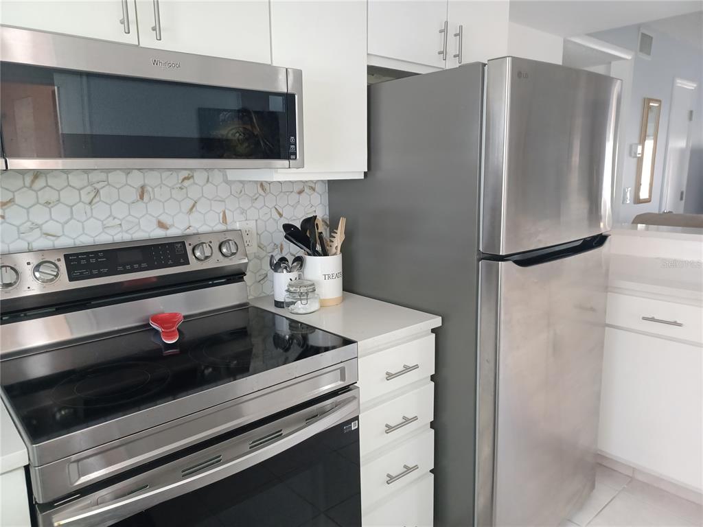 12900 Vonn Road, Unit C101 Largo, FL 33774 - Photo 4 of 15