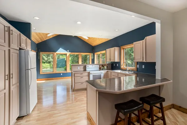 $875,000 | 6483 North 144th Avenue, Walkerville, MI 49459