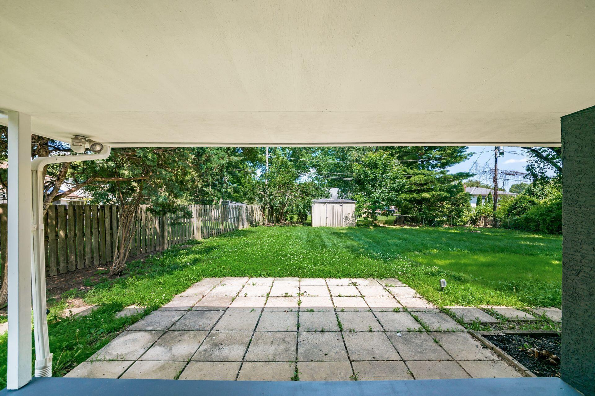 1344 Yorktown Road Columbus, OH 43232 - Photo 38 of 47 038_064_L 204 Oakwood Ct005-2