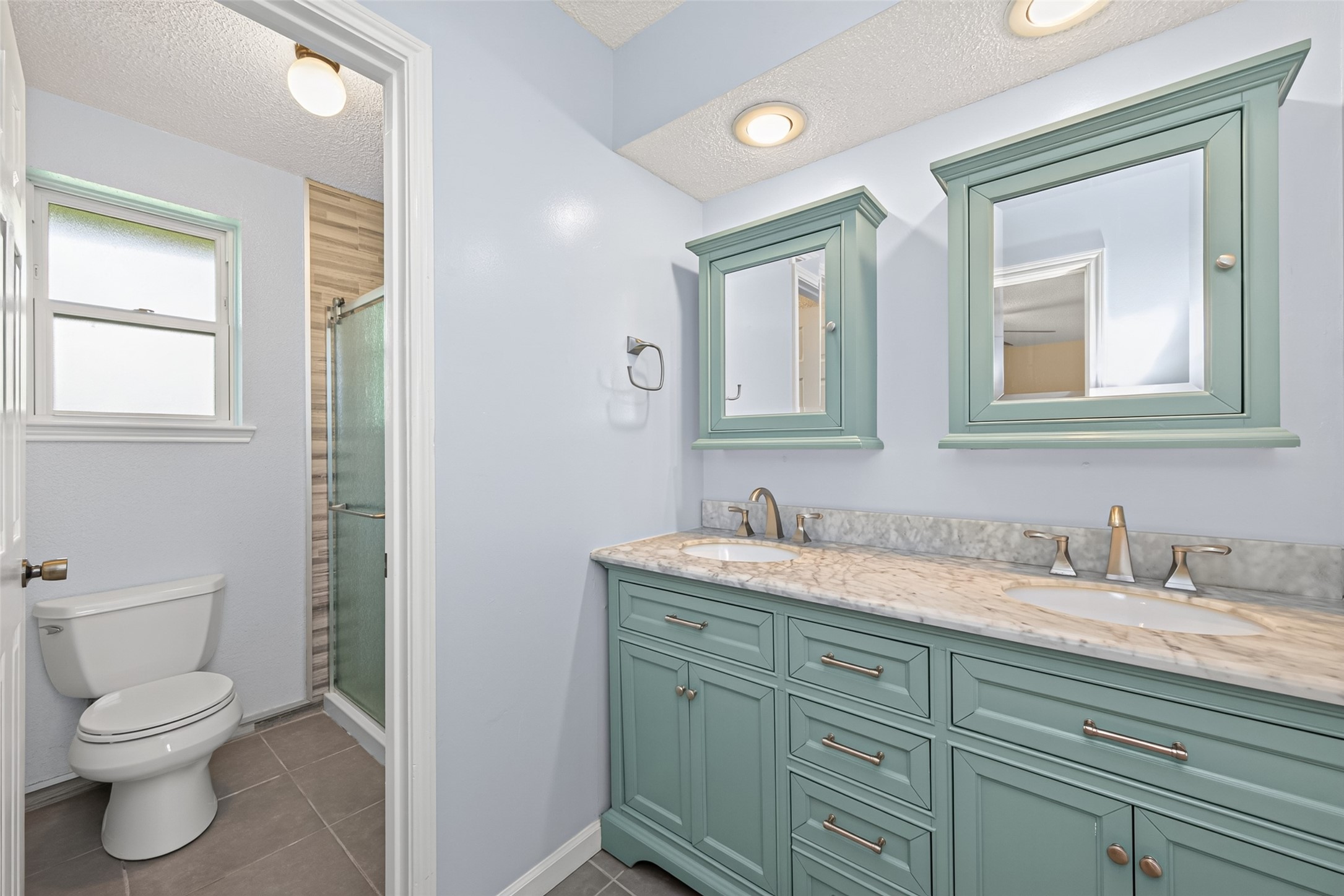 17531 Crestline Road Humble, TX 77396 - Photo 30 of 41 Primary bathroom