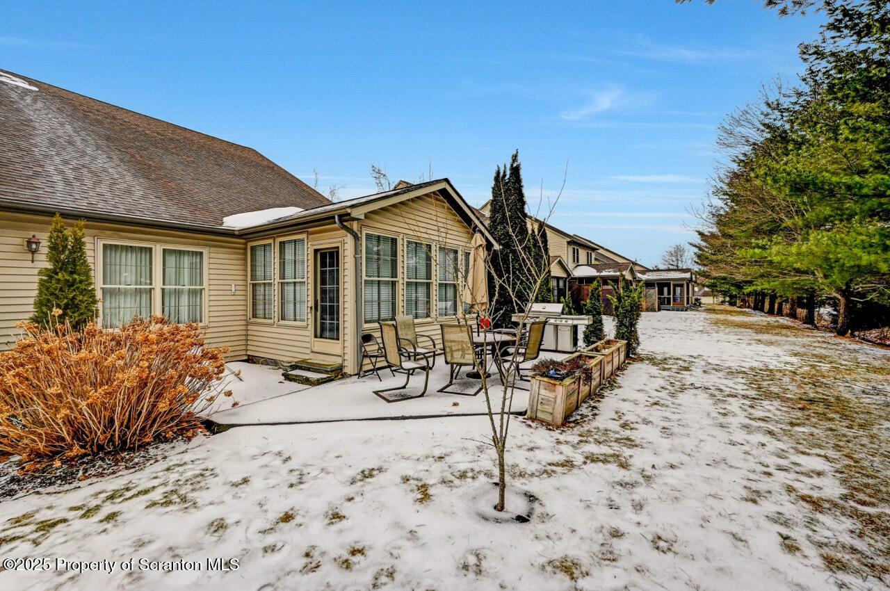 20 Hedge Row Run Clarks Summit, PA 18411 - Photo 31 of 66 20 Hedge Row Run 03 Large