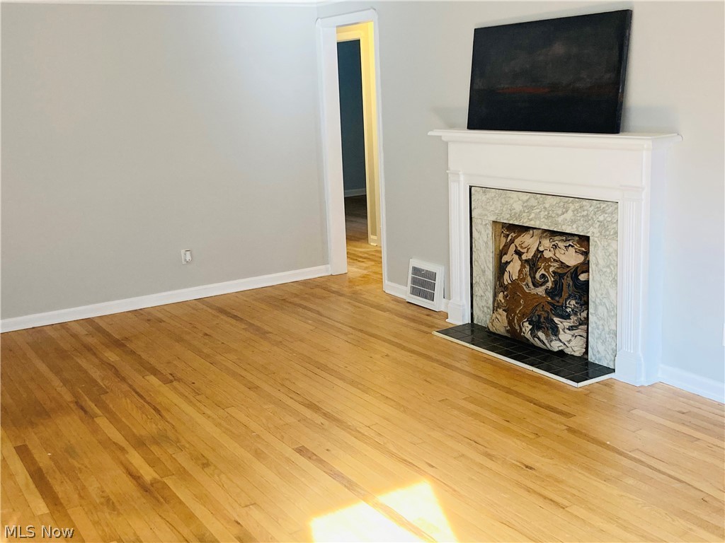 3327 Berea Road Cleveland, OH 44111 - Photo 4 of 16 Gallery Image 4